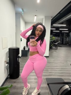 SAMYA 🍒❤️‍🔥