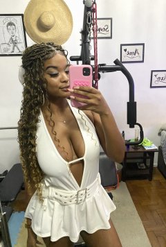 Full gallery of 🇧🇷Party Girl Bruna ❄️🔥