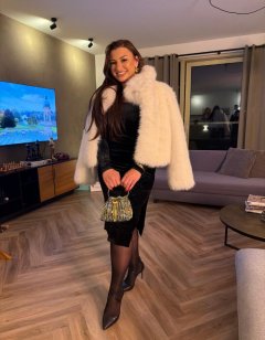 Mirela Hot Brazilian