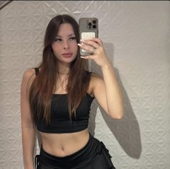 Penelope - Bromley escort gallery