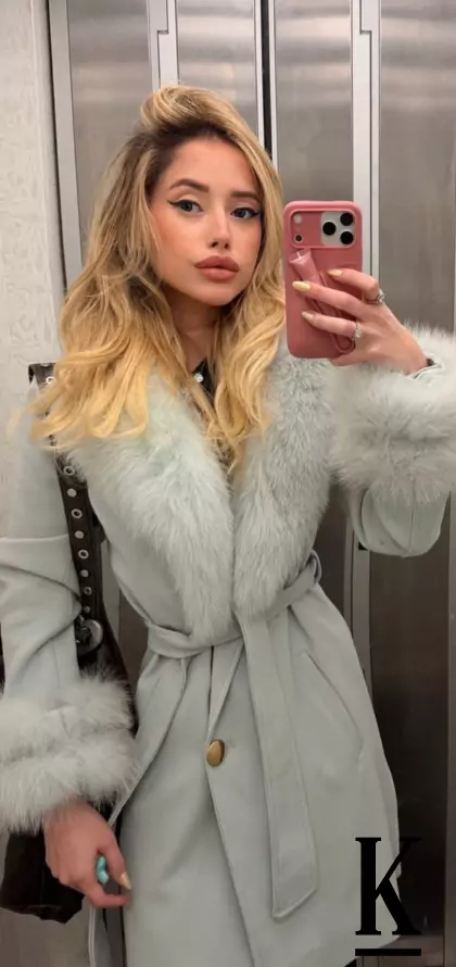 stories-slider-content