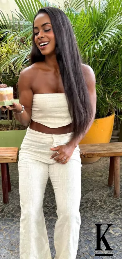 stories-slider-content