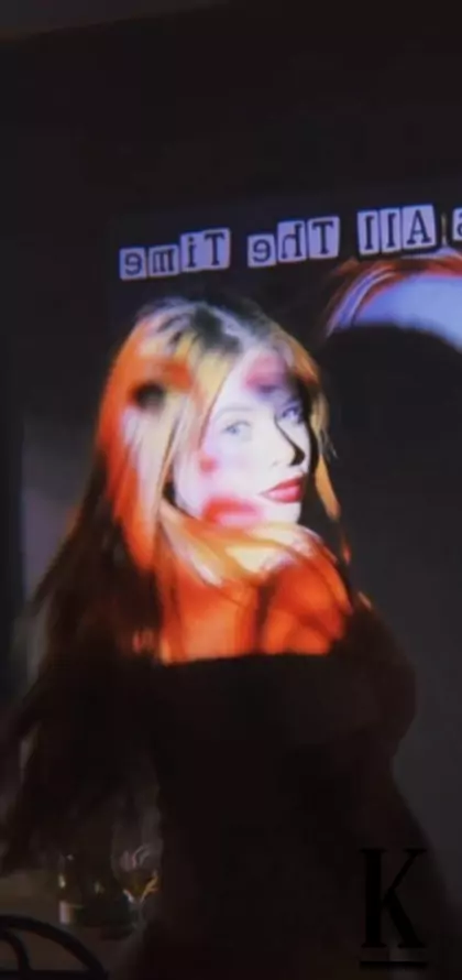 stories-slider-content