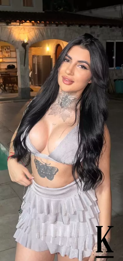 stories-slider-content