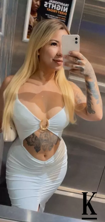 stories-slider-content