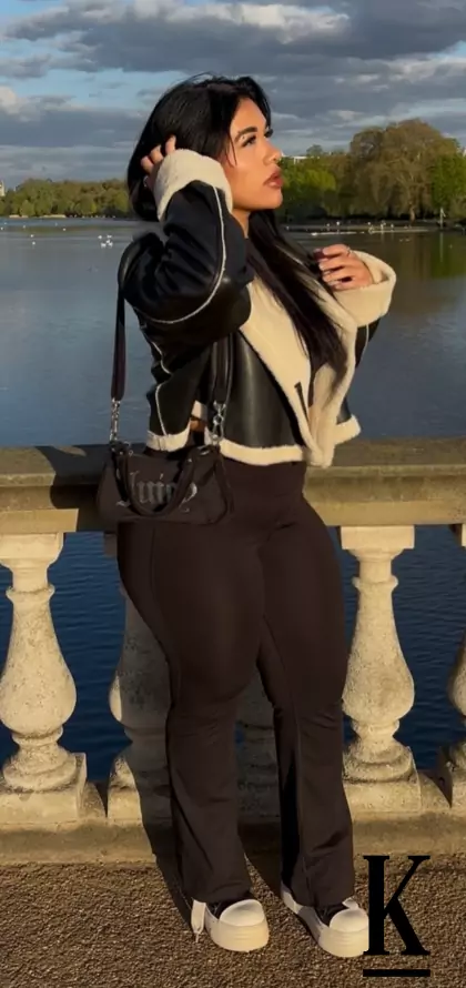 stories-slider-content