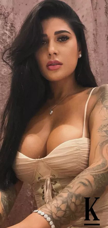 stories-slider-content