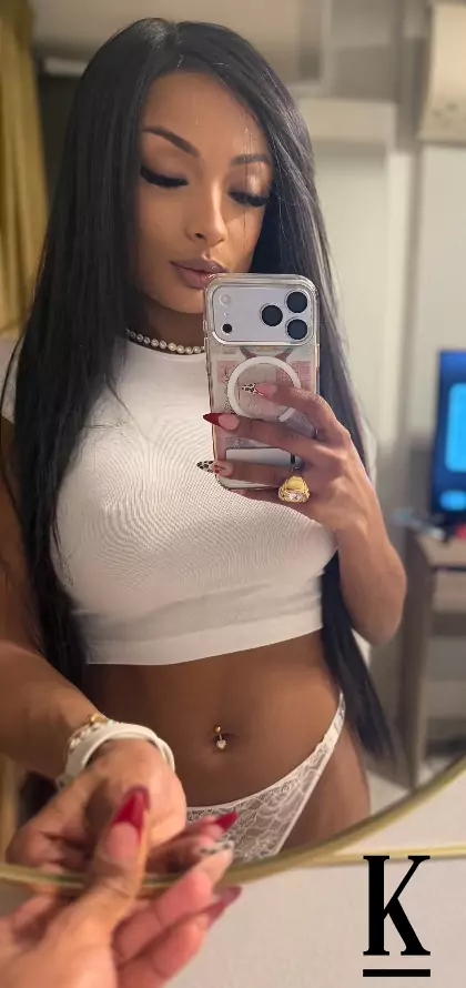 stories-slider-content