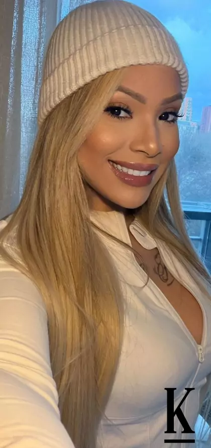 stories-slider-content