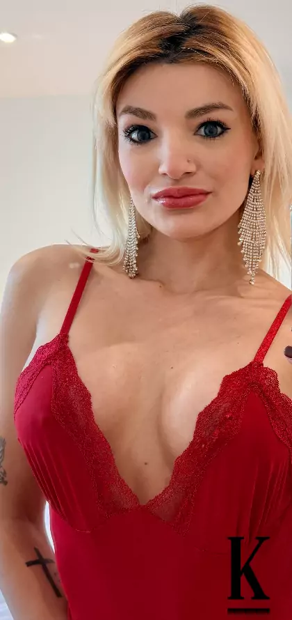 stories-slider-content