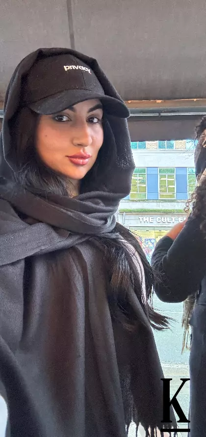 stories-slider-content