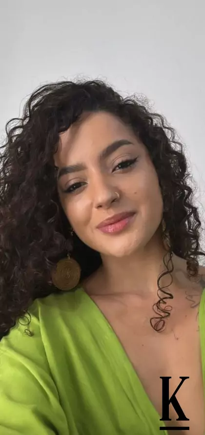 stories-slider-content