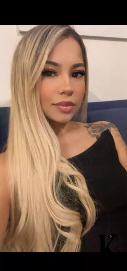 stories-slider-content