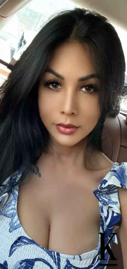 stories-slider-content