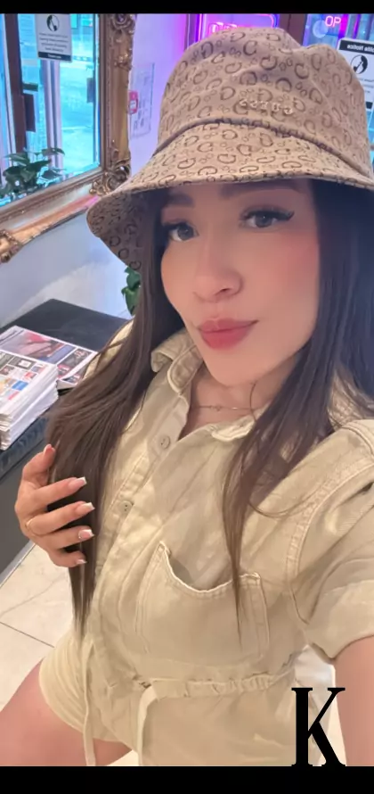 stories-slider-content