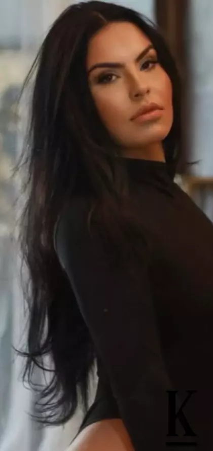 stories-slider-content