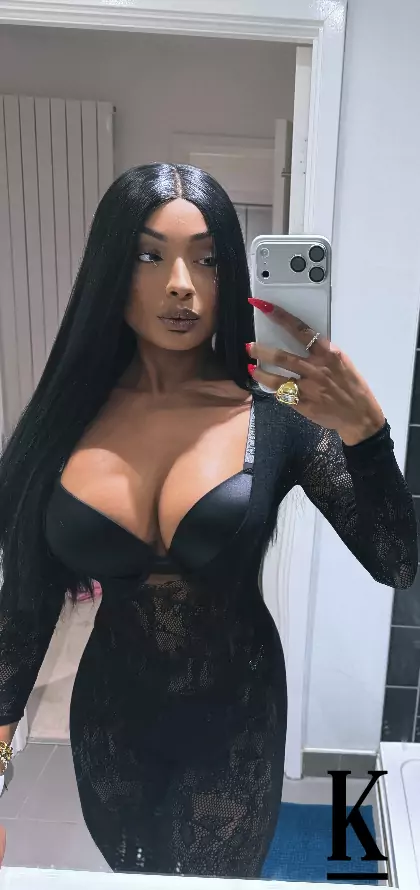 stories-slider-content