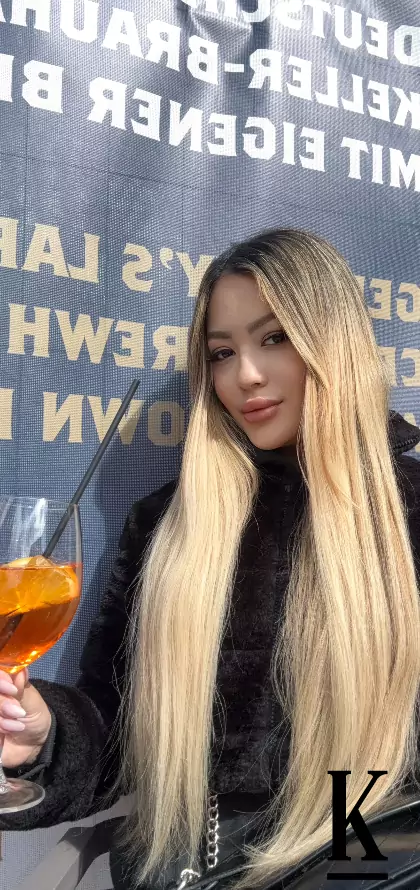 stories-slider-content