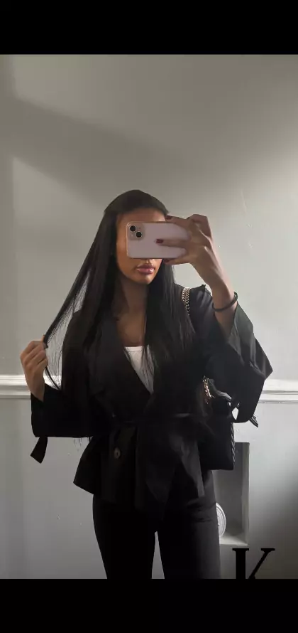 stories-slider-content