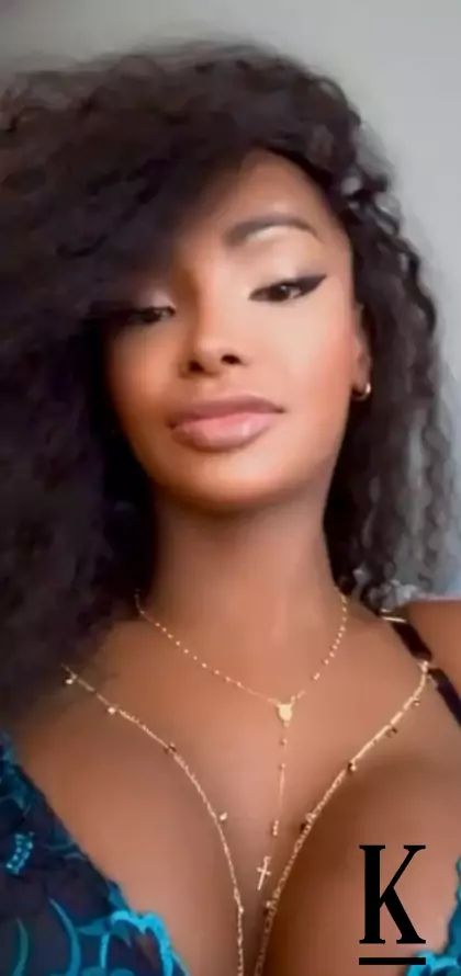 stories-slider-content