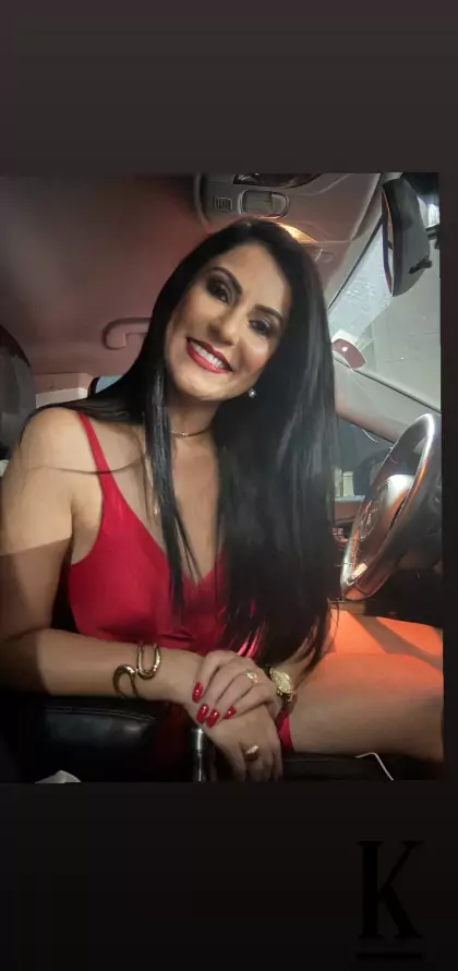 stories-slider-content