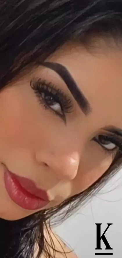 stories-slider-content