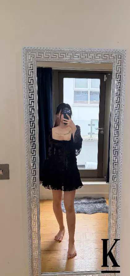 stories-slider-content