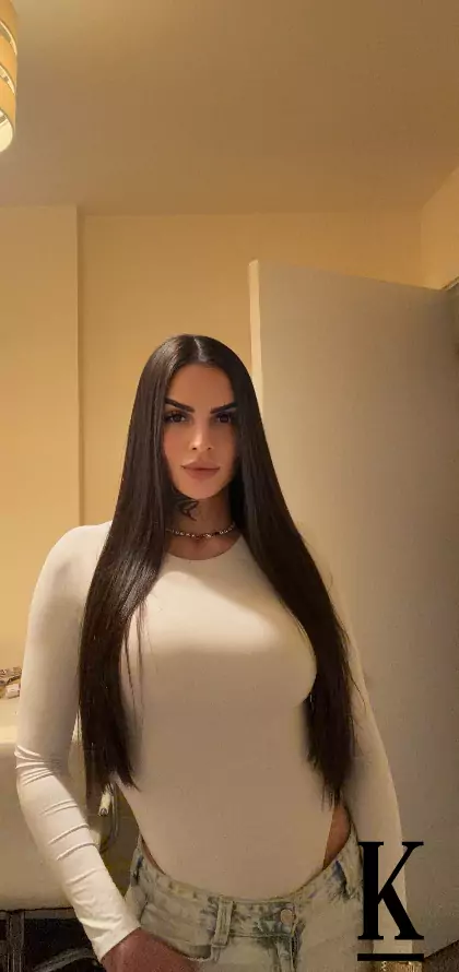 stories-slider-content