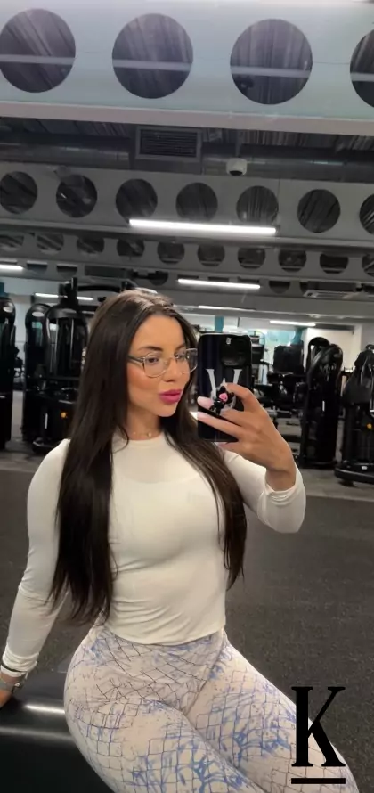 stories-slider-content