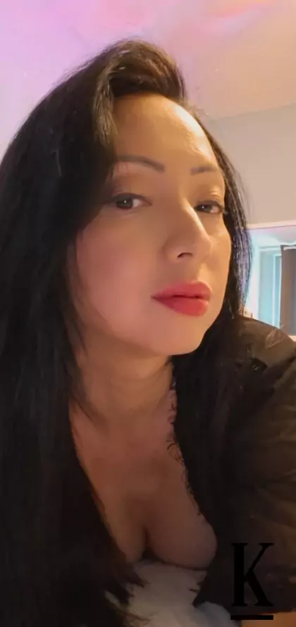 stories-slider-content