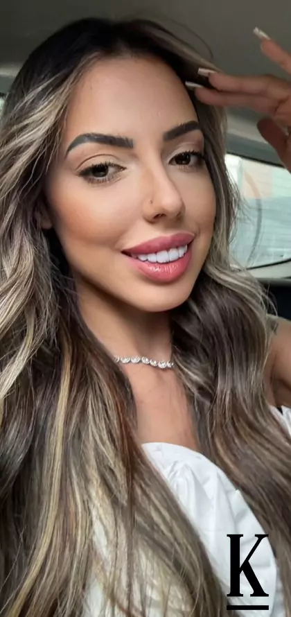 stories-slider-content