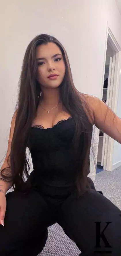 stories-slider-content