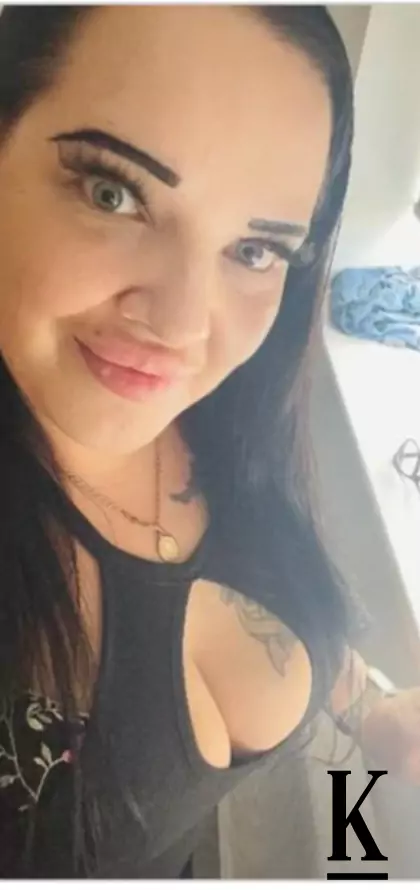 stories-slider-content