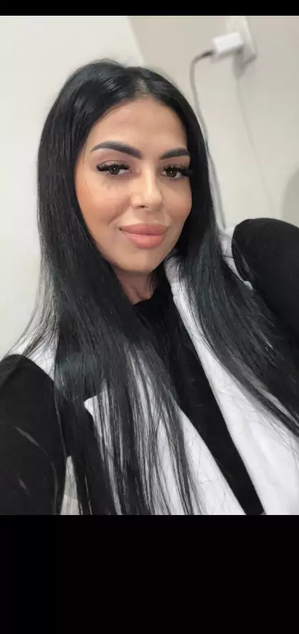 stories-slider-content