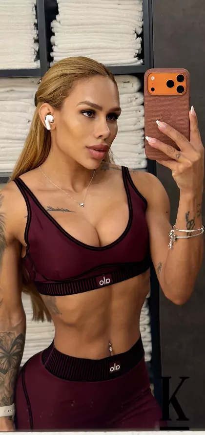 stories-slider-content