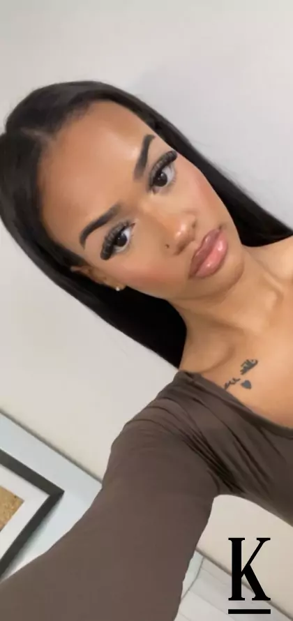 stories-slider-content