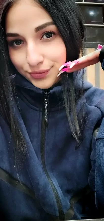 stories-slider-content