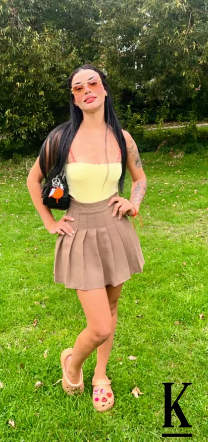 stories-slider-content