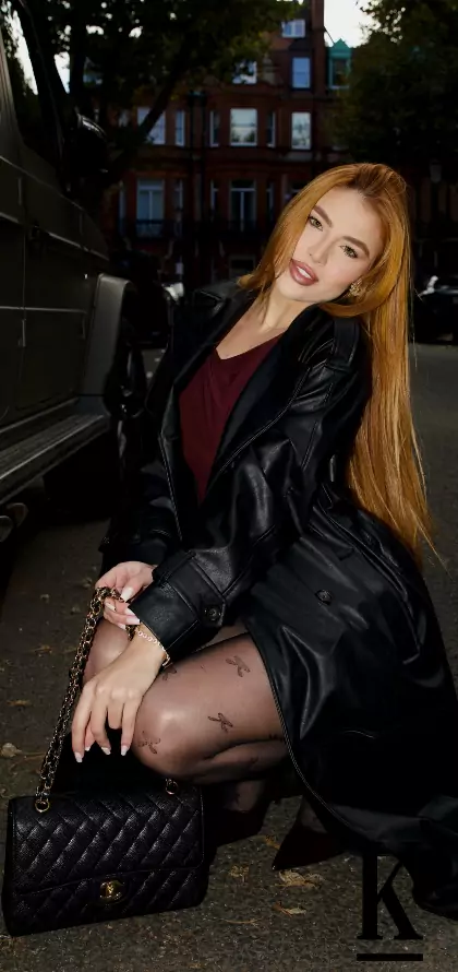 stories-slider-content