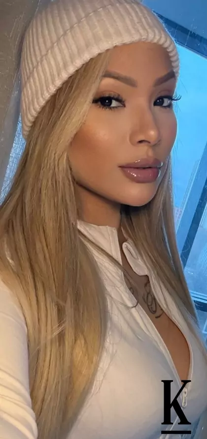 stories-slider-content