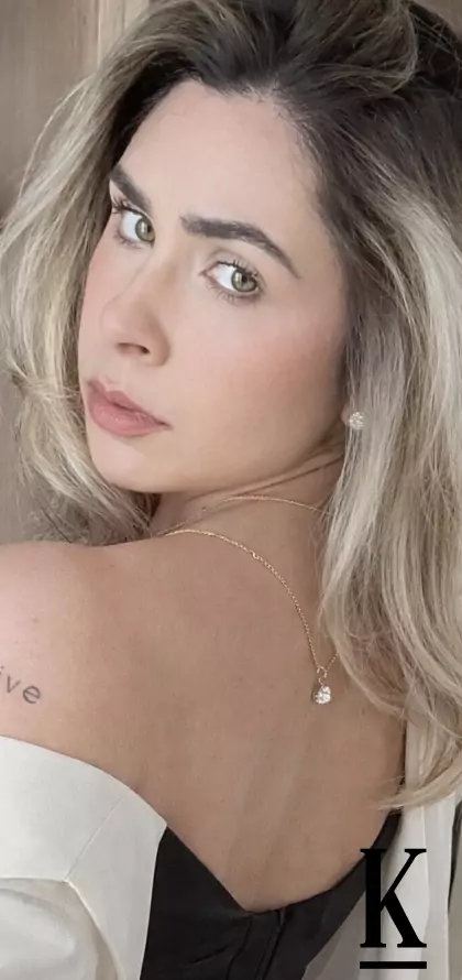 stories-slider-content