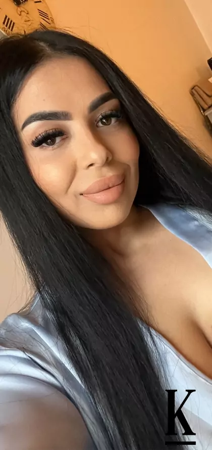 stories-slider-content