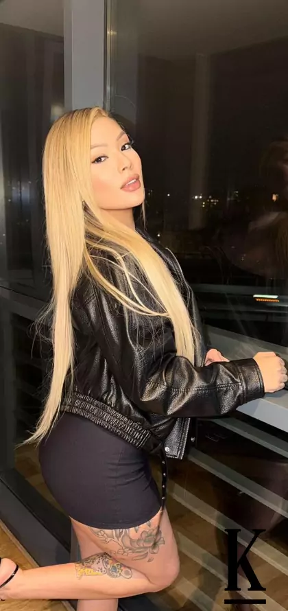 stories-slider-content