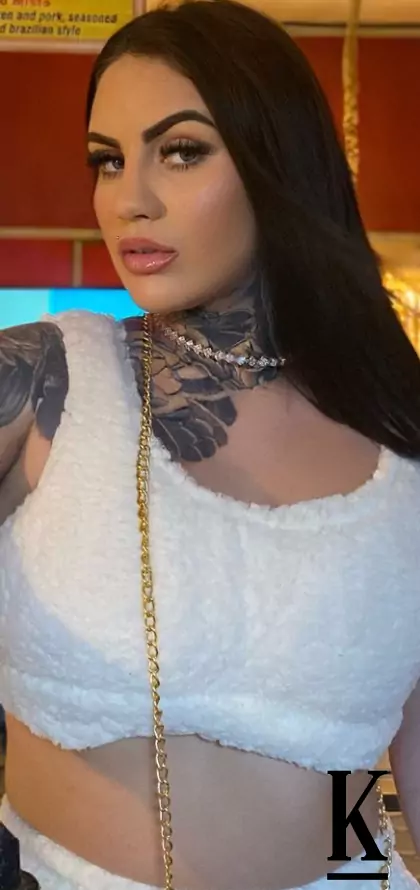 stories-slider-content