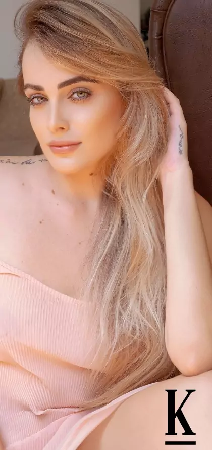 stories-slider-content