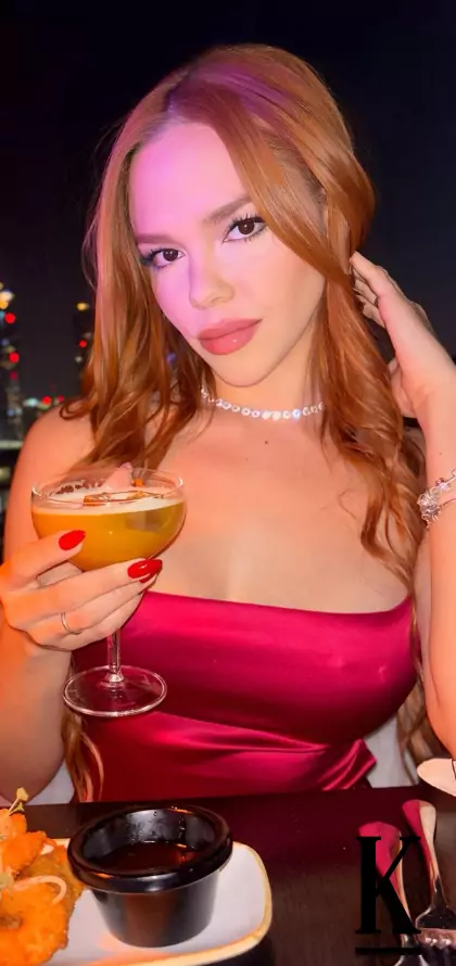 stories-slider-content