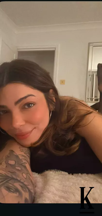 stories-slider-content