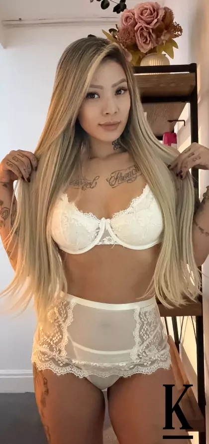 stories-slider-content