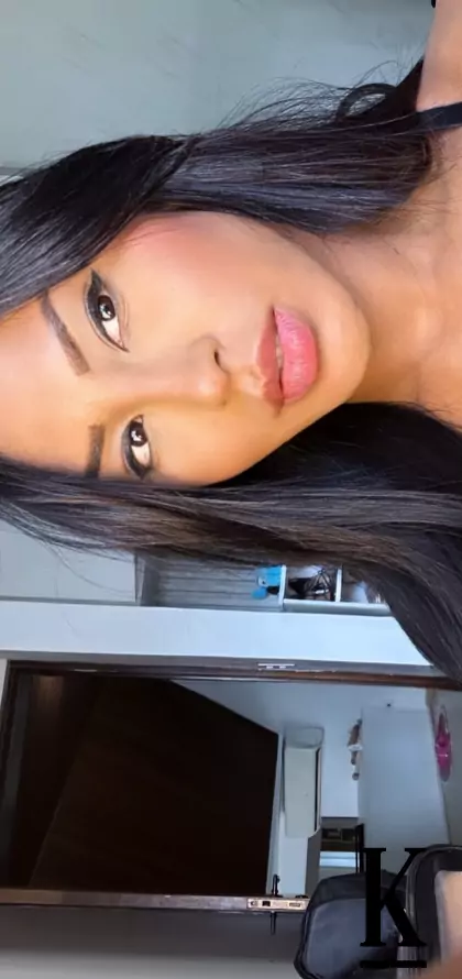 stories-slider-content