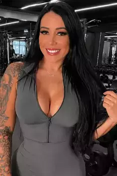 story-item-img